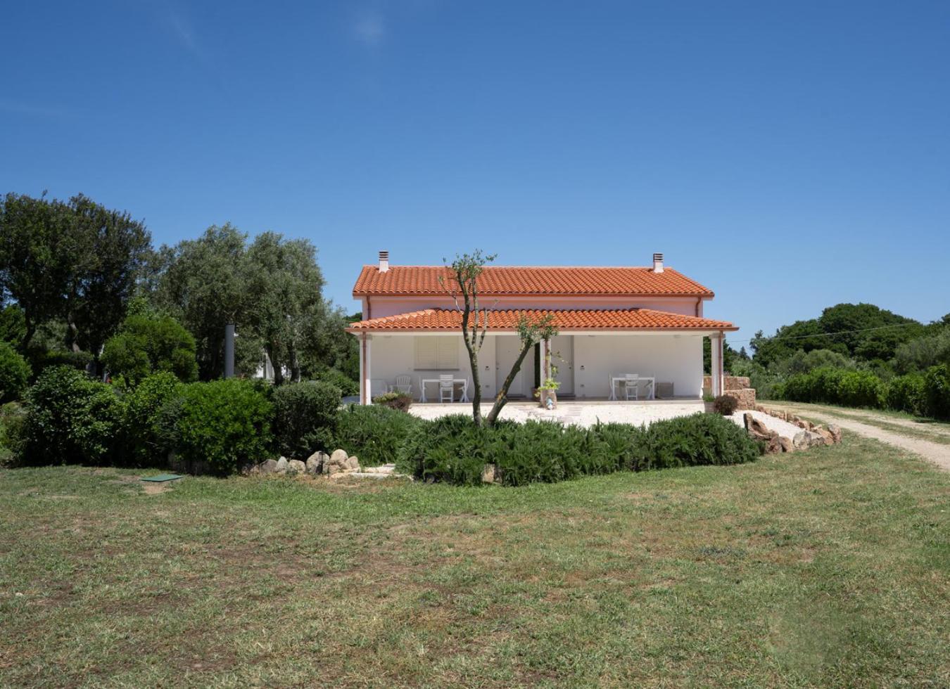 - Alebea - Ferienhaus *